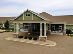 Kauhale Otsego outdoor common area